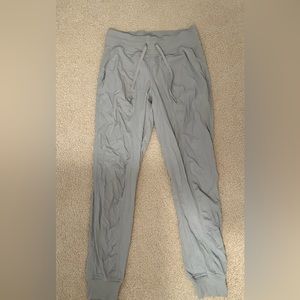 Dance Studio Mid-Rise Jogger